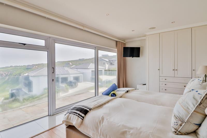 To Let 5 Bedroom Property for Rent in Pinnacle Point Golf Estate Western Cape